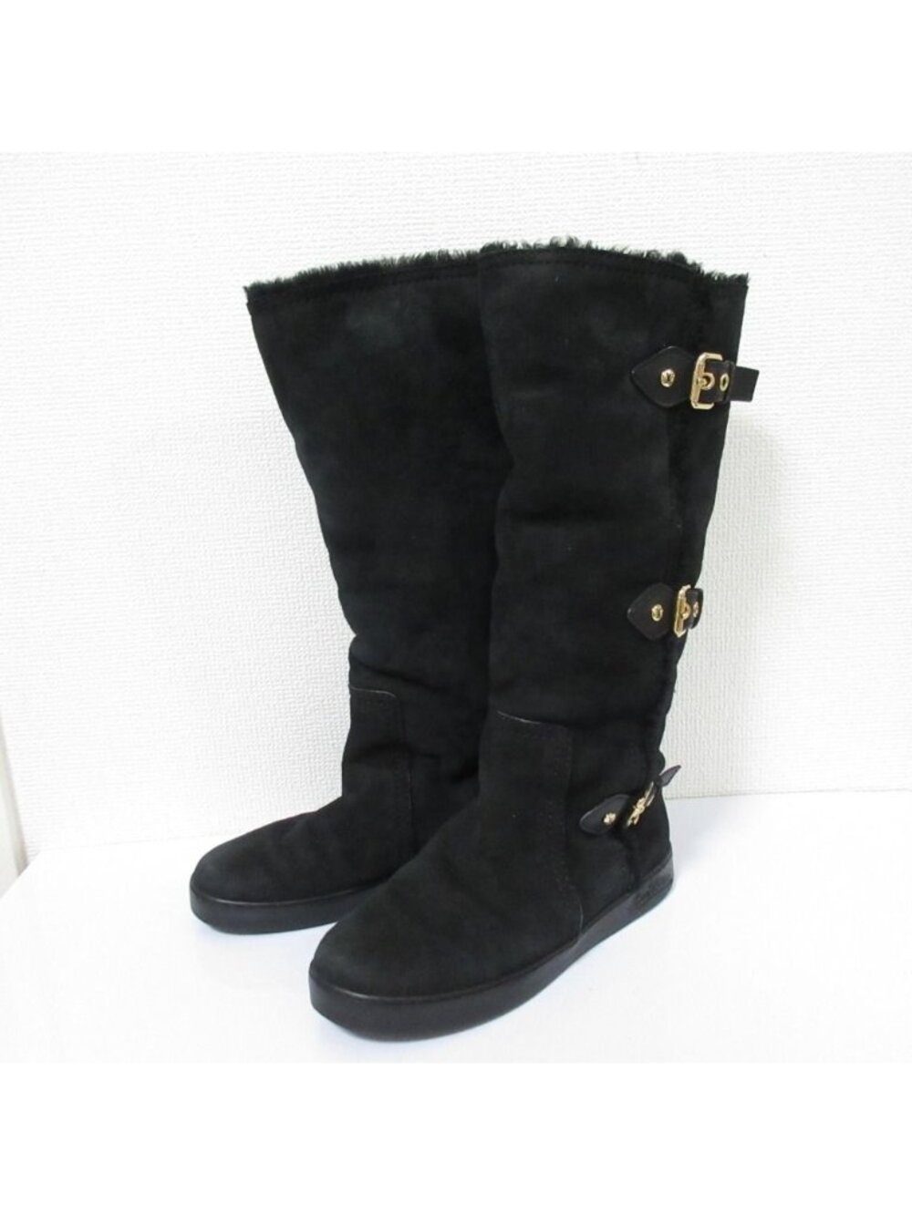 Louis Vuitton Shearling Boots With Belt